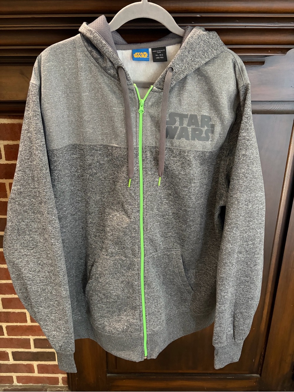 Star Wars men’s zip up hoodie sz XL